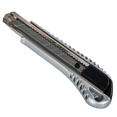 Нож сегментный 18 мм металлический Vitals Master 184695 фото