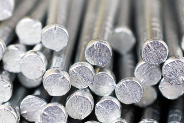 Визначення, класифікація та застосування сталі