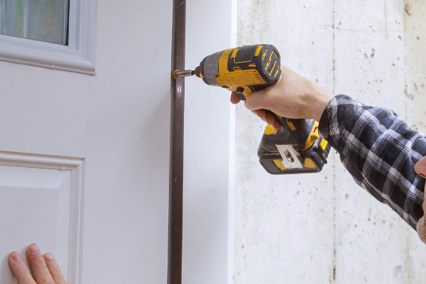 Способи та засоби герметизації дверей