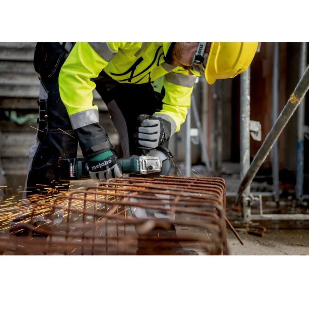 Кутова акумуляторна шліфувальна машина Metabo W 18 7-125