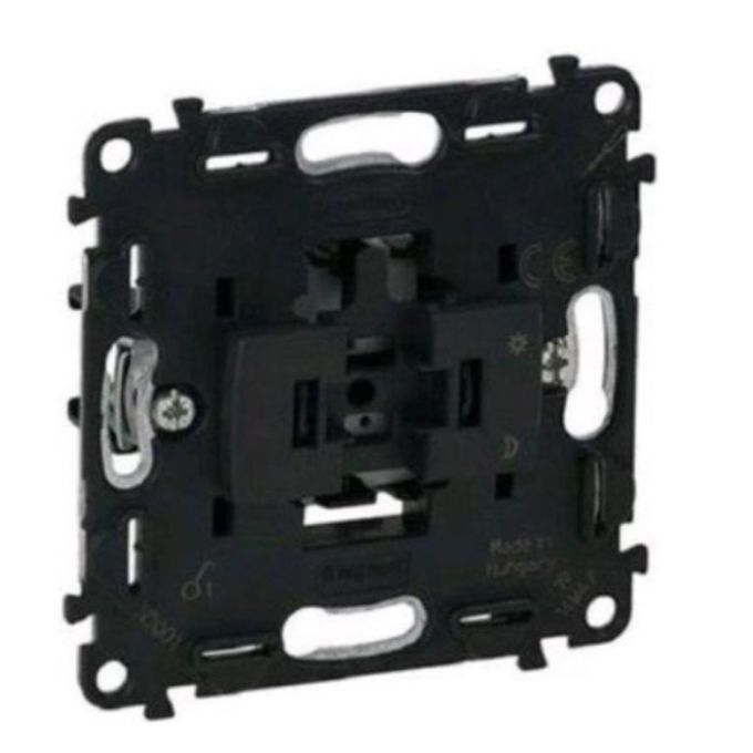 Valena IN'MATIC Выключатель 10АХ 250В, автоматические клеммы