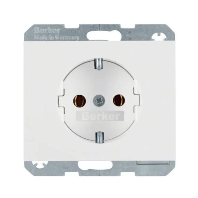 Розетка з з/к, пол. білизна, 16А/250В K.1