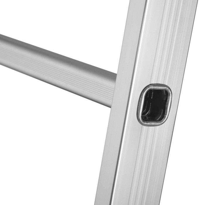 Лестница алюминиевая 3-х секционная LADDER STANDARD (3х9 ступенек) (190-9309)