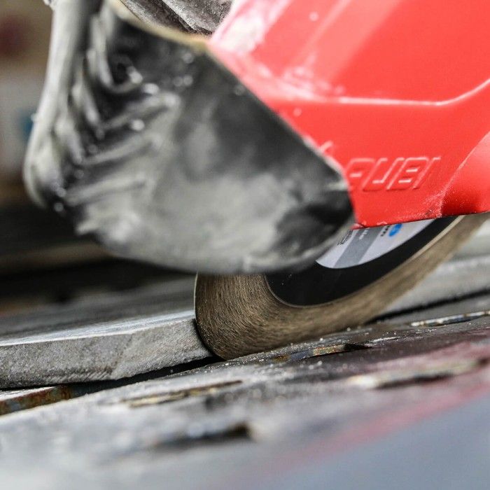 Круг алмазный отрезной Distar 1A1R 200 EDGE (200х1.4х25.4 мм) (11120421015)