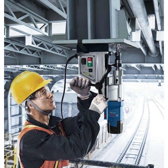 Магнітний свердлильний верстат Bosch GBM 50-2 (1.2 кВт) (06011B4020)