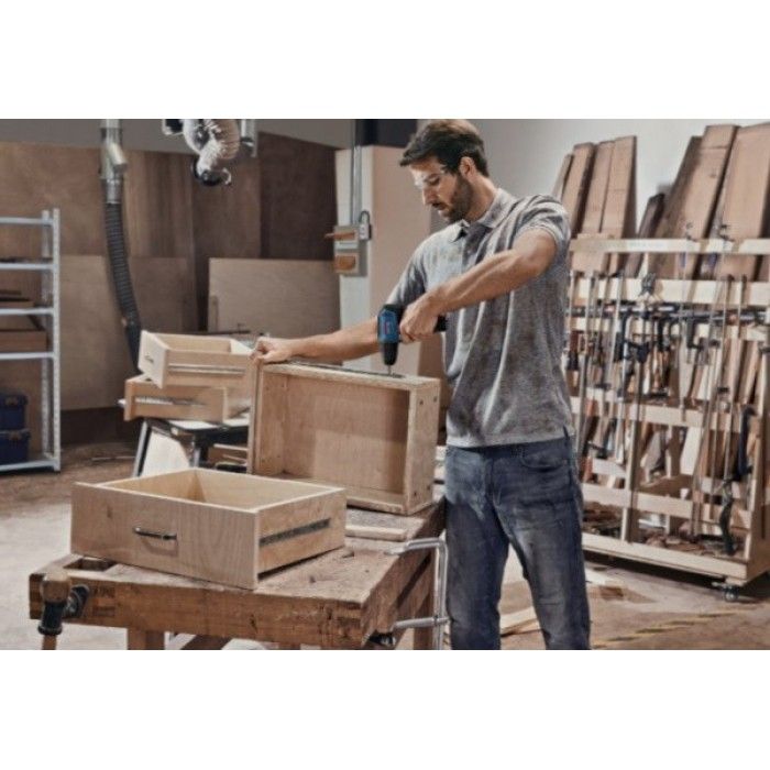 Дрель-шуруповерт аккумуляторный Bosch GSR 12V-30 (12 В, 2 А/час) (06019G9000)