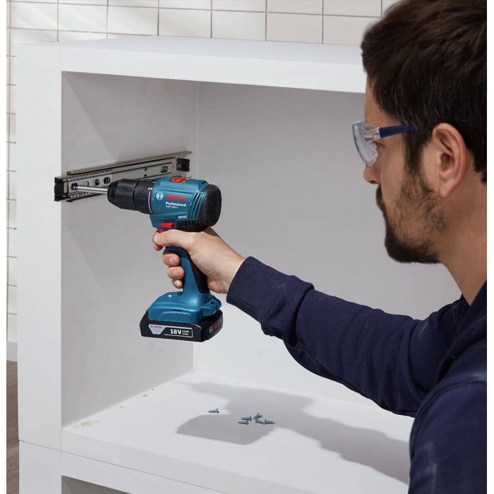 Аккумуляторная дрель-шуруповерт Bosch GSR 185-LI Professional (18 В, 2х2 А*ч, 50 Н*м) (06019K3000)