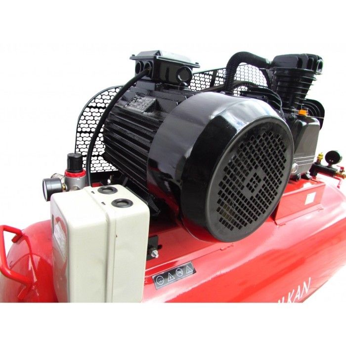 Компресор 270 л. ремінний 670л/хв, Vulkan
