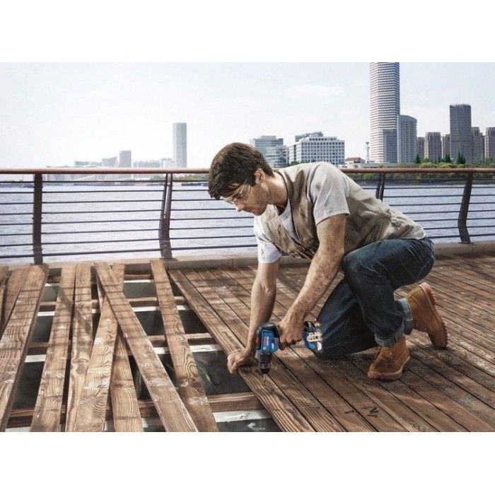 Аккумуляторная дрель-шуруповерт Bosch GSR 18 V-50 + набор бит (2х18 В) (06019H5004)