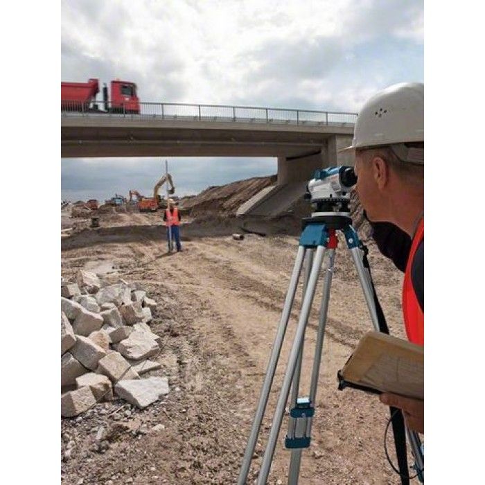 Оптический нивелир Bosch GOL 20 D (0601068400)