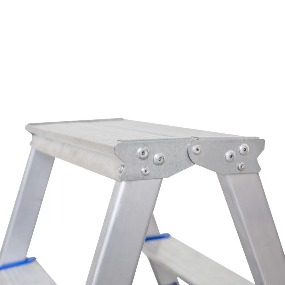 Лестница-стремянка двухсторонняя BLUETOOLS Expert (7 ступенек) (160-9075)