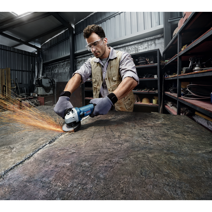 Кутова шліфмашина Bosch GWS 670 Professional (670 Вт, 125 мм) (0601375606)