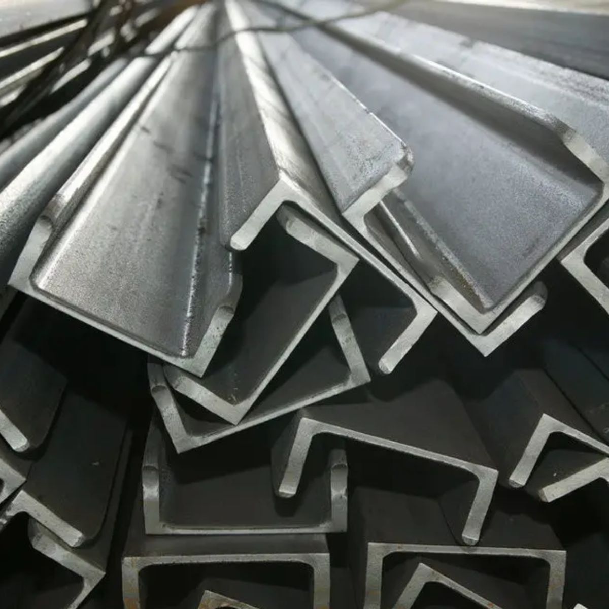 Швелер №140 UPE ст.S275JR, 12 м