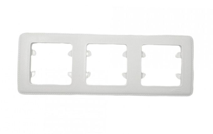 Рамка 3-місна горизонтальна біла Almera DOGU