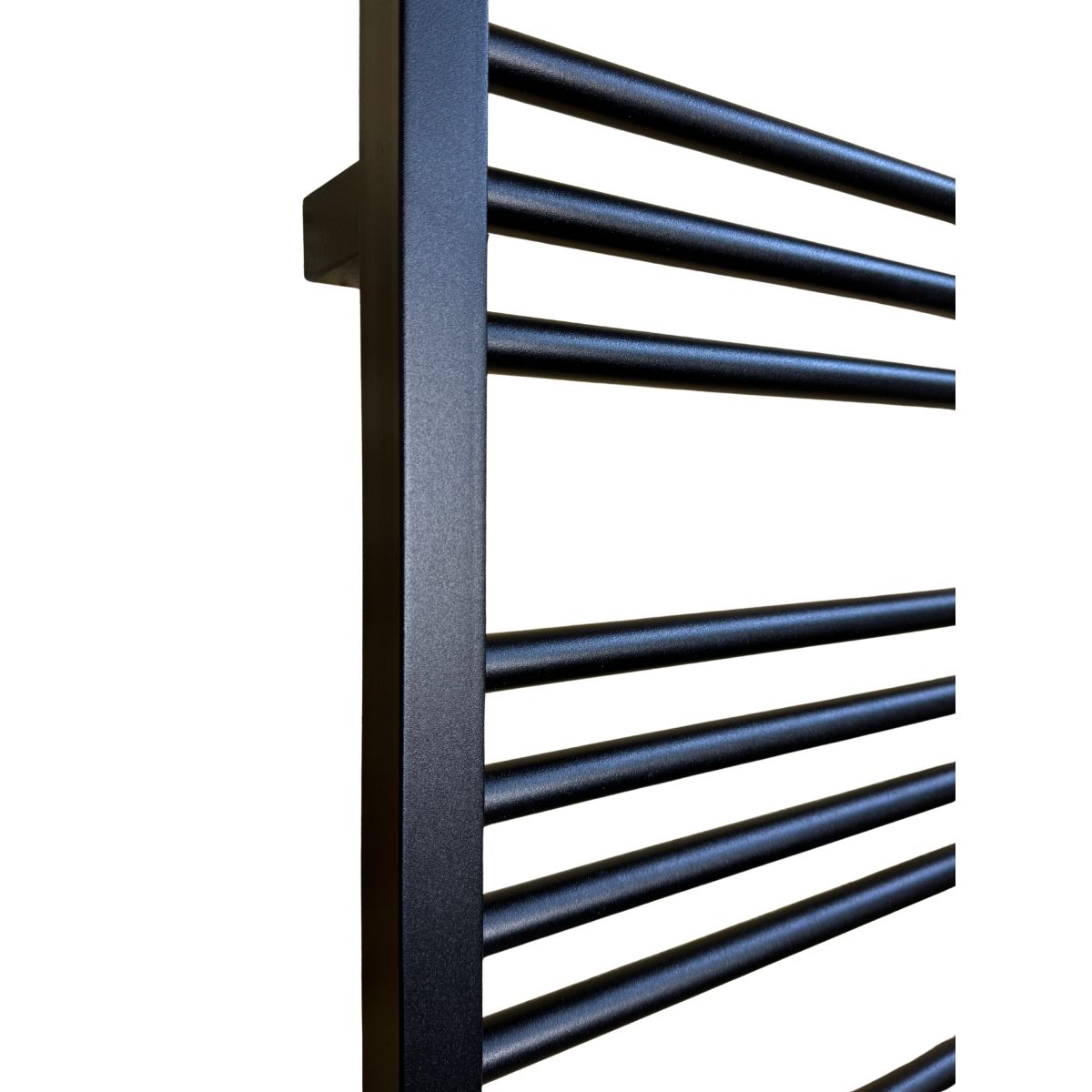 Рушникосушарка електрична Carino ARIANNA з кнопкою Чорний матовий 590*490