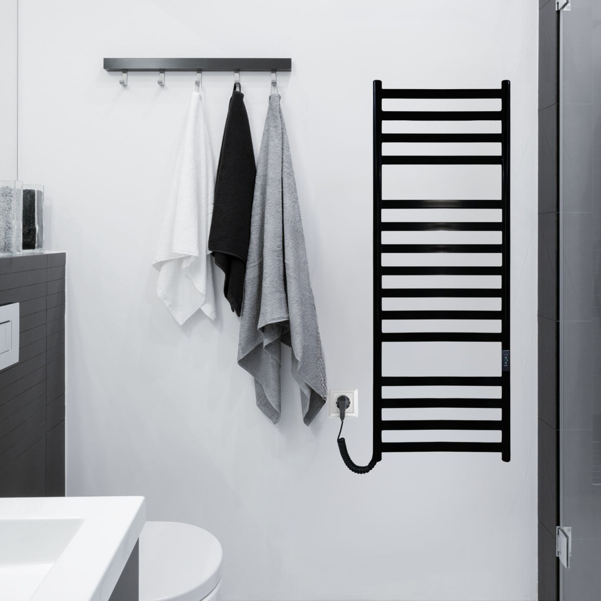 Рушникосушарка електрична Carino MIA з контроллером Чорний матовий 1190*490