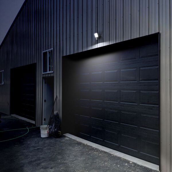 LED прожектор VIDEX F3 20W 5000K з датчиком руху 220V Black (VLE-F3-0205B-S)