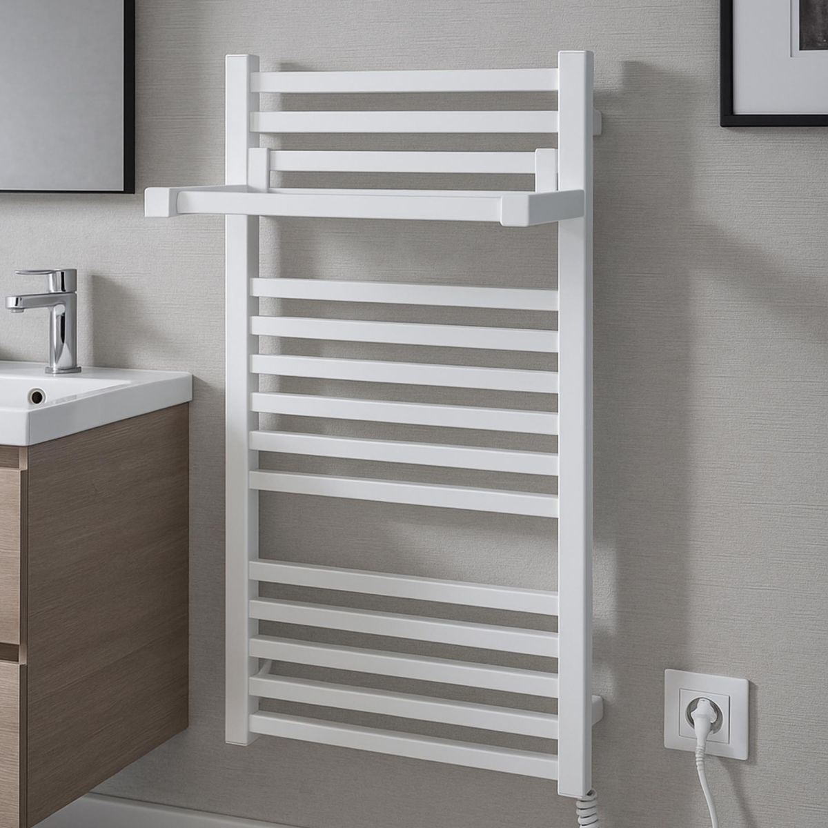 Полочка для полотенцесушителя Carino LORENZO, короткая, Белый глянец